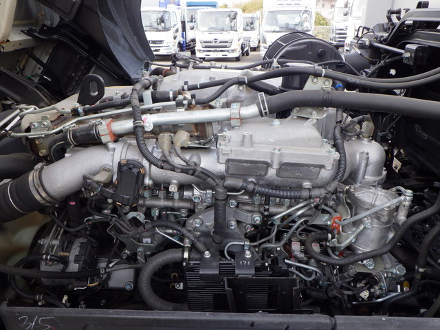 イスズ2PG-CYL77Cアルミウィング10t超床鉄板デフロック|中古トラックの販売・買取・査定のアイナビ