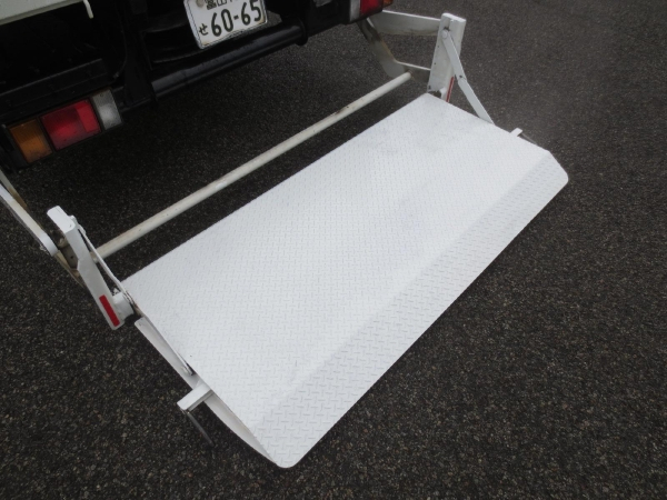 いすゞエルフWキャブゲート付|中古トラックの販売・買取・査定のアイナビ