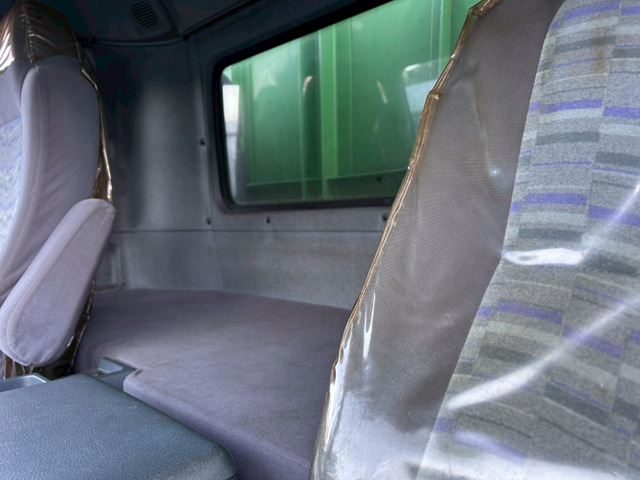 【7.2m×平ボディ】UDトラックス/コンドル|中古トラックの販売・買取・査定のアイナビ