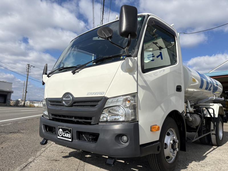 H27デュトロ 散水車|中古トラックの販売・買取・査定のアイナビ