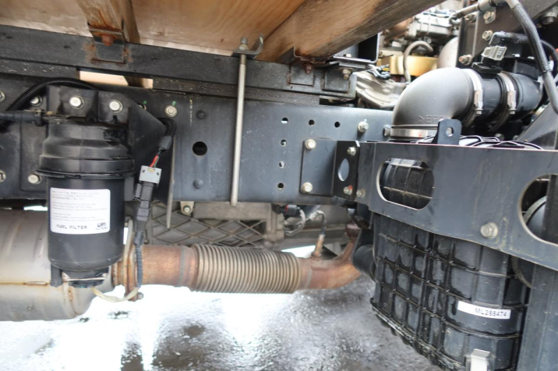 キャンター ワイドロング平ボディ 積載2000kg車検付き|中古トラックの販売・買取・査定のアイナビ