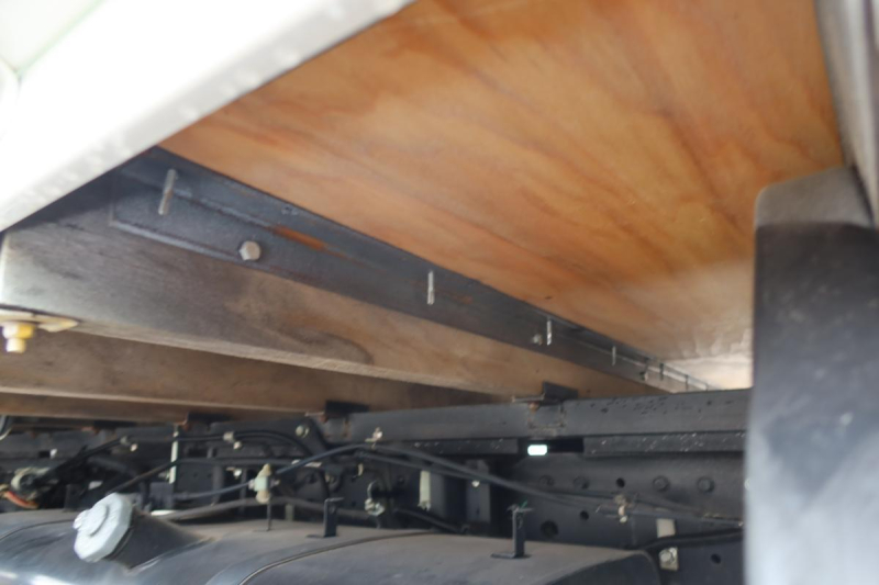 キャンター ワイドロング平ボディ 積載2000kg車検付き|中古トラックの販売・買取・査定のアイナビ