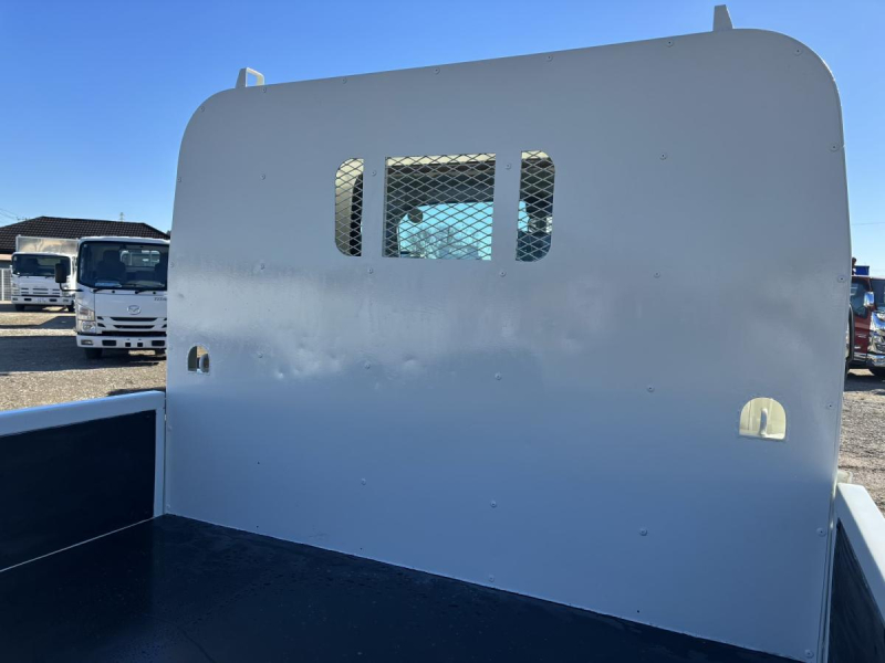 標準ロング平ボディー 積載3000kg 床鉄板張り|中古トラックの販売・買取・査定のアイナビ