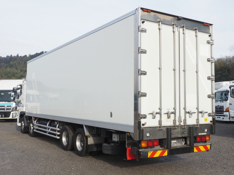 日野 冷凍バン プロフィア|中古トラックの販売・買取・査定のアイナビ