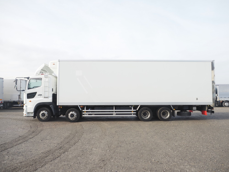 日野 冷凍バン プロフィア|中古トラックの販売・買取・査定のアイナビ