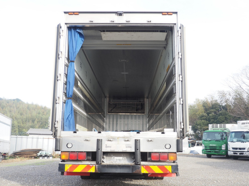 日野 冷凍バン プロフィア|中古トラックの販売・買取・査定のアイナビ