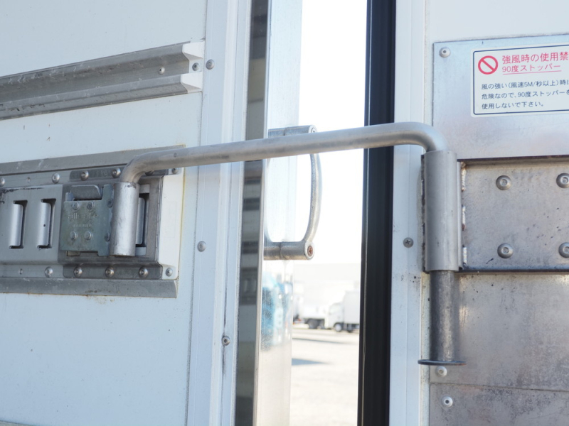 いすゞ 冷凍バン フォワード|中古トラックの販売・買取・査定のアイナビ