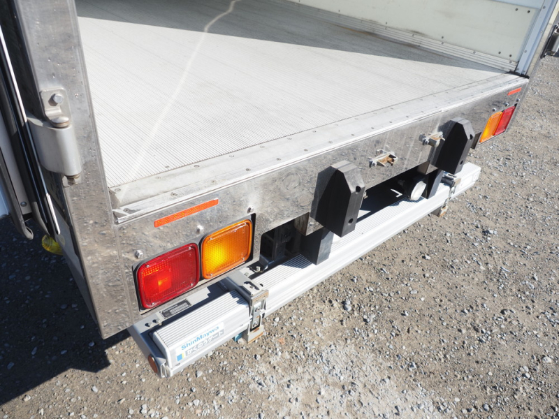 いすゞ 冷凍バン フォワード|中古トラックの販売・買取・査定のアイナビ