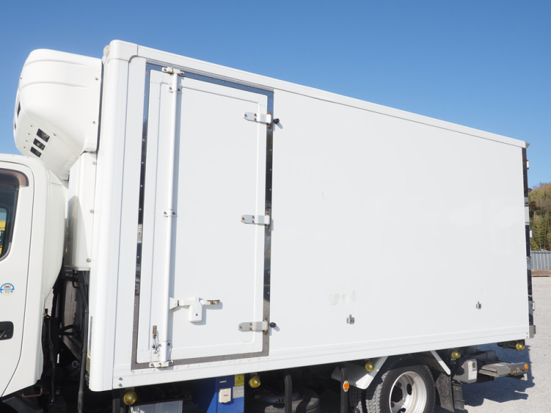 日野 冷凍バン デュトロ|中古トラックの販売・買取・査定のアイナビ