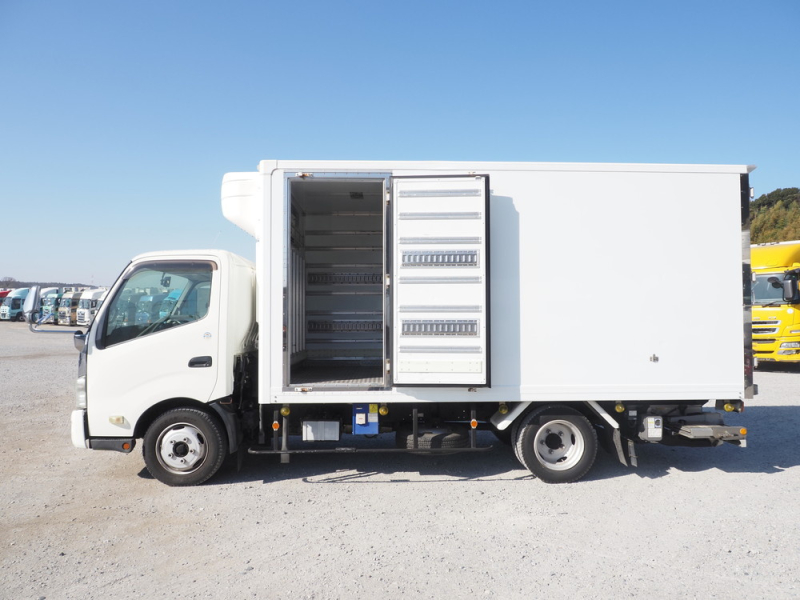 日野 冷凍バン デュトロ|中古トラックの販売・買取・査定のアイナビ