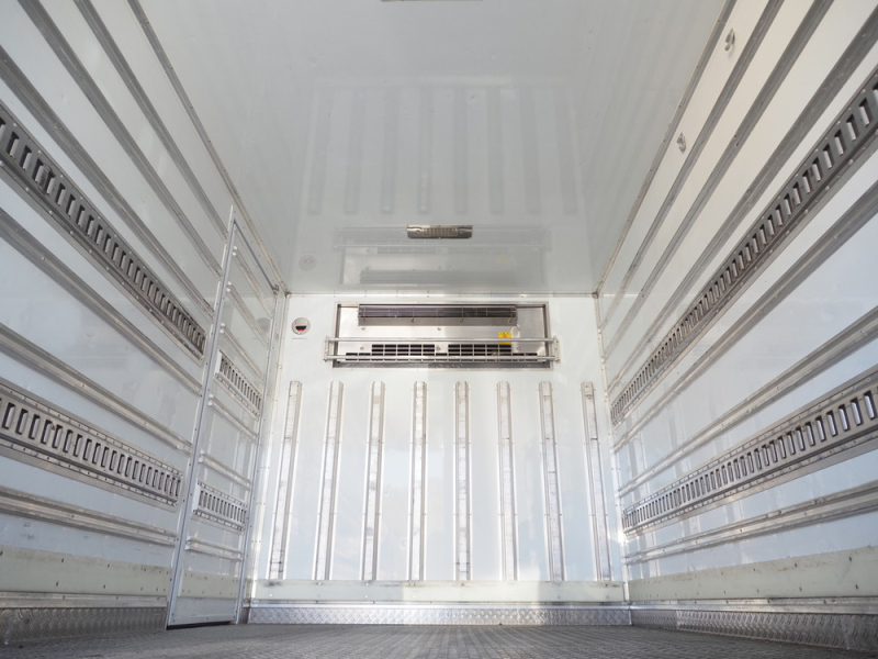 日野 冷凍バン デュトロ|中古トラックの販売・買取・査定のアイナビ