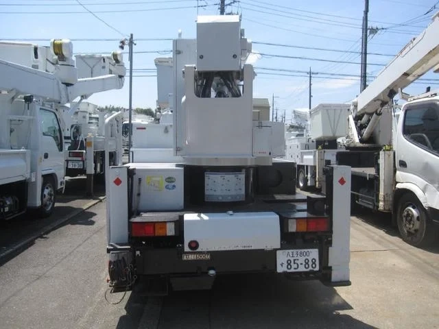 いすゞ|中古トラックの販売・買取・査定のアイナビ