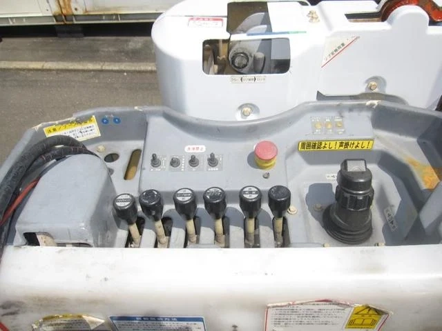 いすゞ|中古トラックの販売・買取・査定のアイナビ