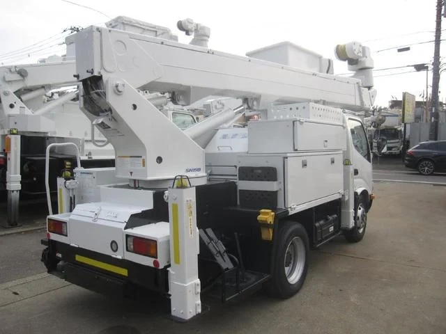 日野 特殊車両 デュトロ|中古トラックの販売・買取・査定のアイナビ