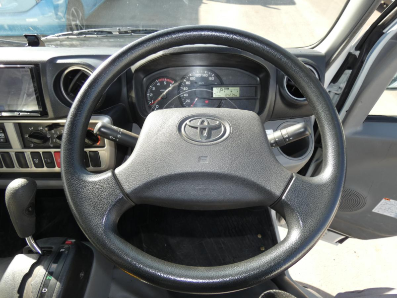 R21 15トン Wキャブ ETC 260107|中古トラックの販売・買取・査定のアイナビ