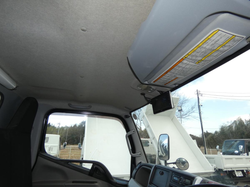 H28 1.5t パネルバン オートマ 4WD|中古トラックの販売・買取・査定のアイナビ