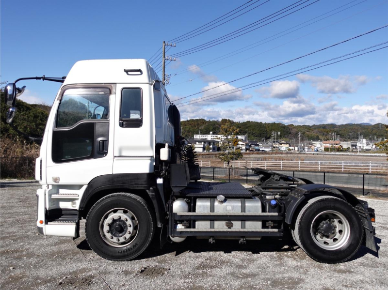 第五輪荷重11.5tトレーラーヘッドトラクター|中古トラックの販売・買取・査定のアイナビ