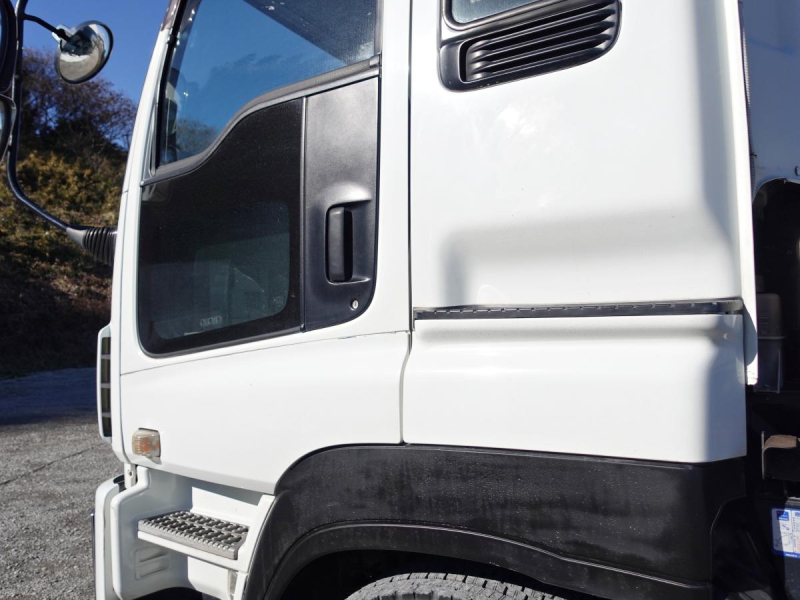 第五輪荷重11.5tトレーラーヘッドトラクター|中古トラックの販売・買取・査定のアイナビ