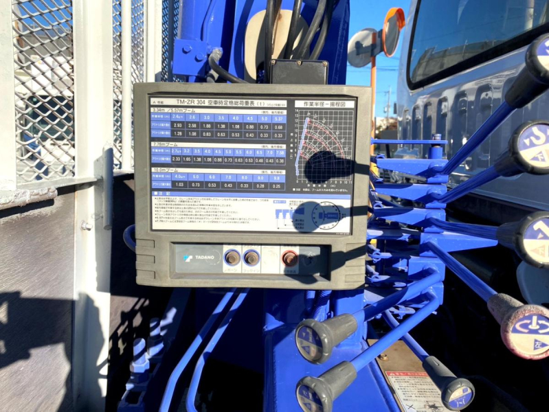 平成19年いすゞフォワードタダノクレーンラジコン付PKG-FRR90S1|中古トラックの販売・買取・査定のアイナビ