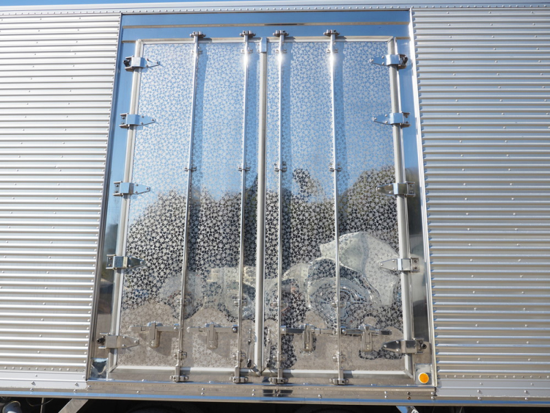 日野 冷凍バン プロフィア|中古トラックの販売・買取・査定のアイナビ