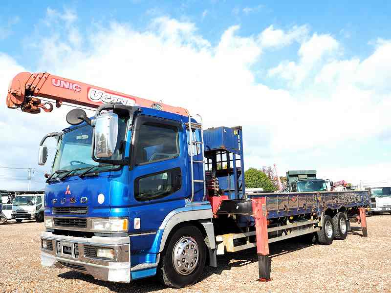 Sグレート3軸低床4段クレーンリアアウトリガーラジコン付|中古トラックの販売・買取・査定のアイナビ