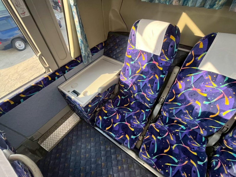 エアロエース 中型観光 ハイデッカー 29人|中古トラックの販売・買取・査定のアイナビ