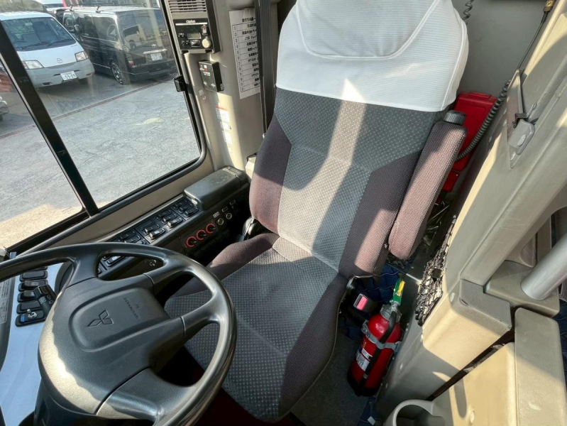 エアロエース 中型観光 ハイデッカー 29人|中古トラックの販売・買取・査定のアイナビ