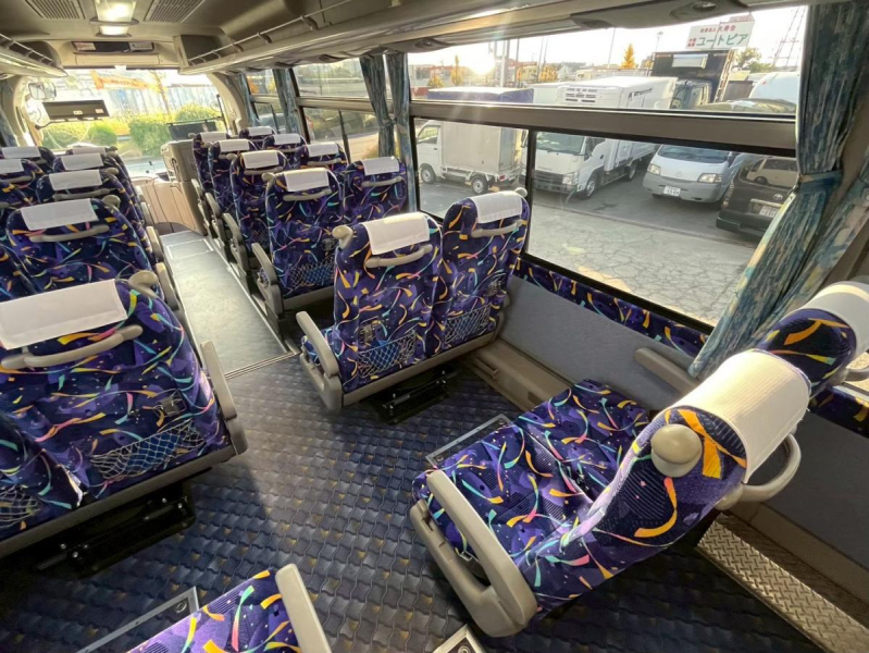 エアロエース 中型観光 ハイデッカー 29人|中古トラックの販売・買取・査定のアイナビ