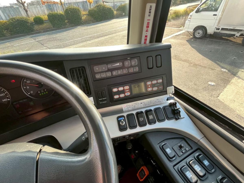 エアロエース 中型観光 ハイデッカー 29人|中古トラックの販売・買取・査定のアイナビ