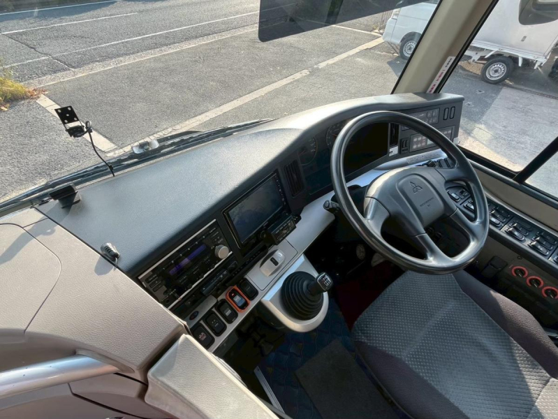 エアロエース 中型観光 ハイデッカー 29人|中古トラックの販売・買取・査定のアイナビ