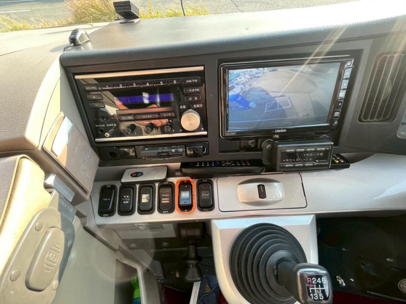 エアロエース 中型観光 ハイデッカー 29人|中古トラックの販売・買取・査定のアイナビ