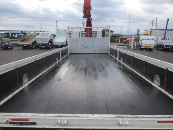 日野レンジャー4段ラジコンクレーン付|中古トラックの販売・買取・査定のアイナビ