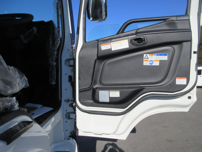 高床3軸 リヤエアサス タダノ製 4段 クレーン付アルミ平|中古トラックの販売・買取・査定のアイナビ