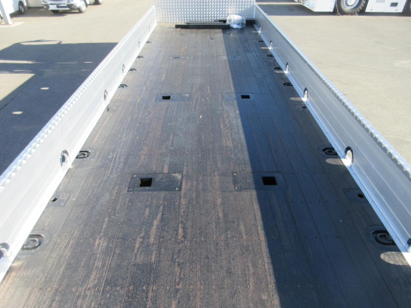 高床3軸 リヤエアサス タダノ製 4段 クレーン付アルミ平|中古トラックの販売・買取・査定のアイナビ