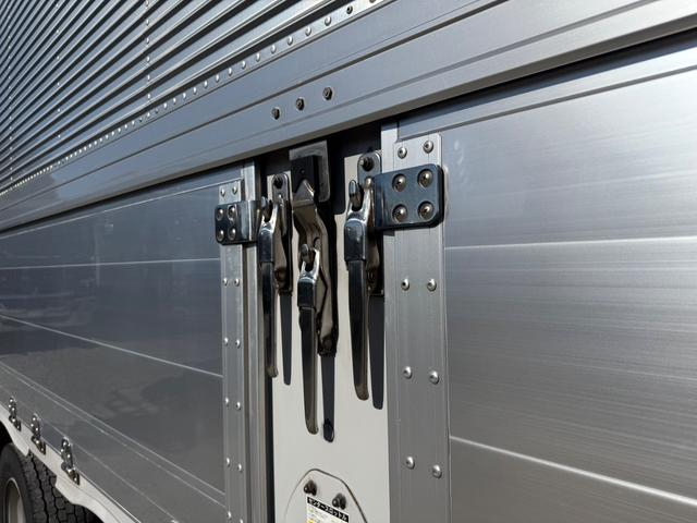 いすゞ ウイング車 ギガ|中古トラックの販売・買取・査定のアイナビ