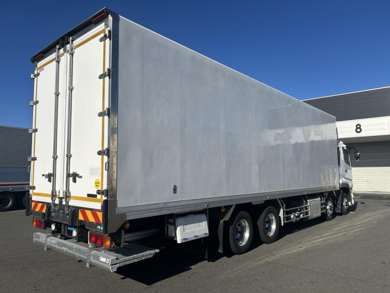 ふそうスーパーグレート 冷蔵冷凍車 格納 車検付き|中古トラックの販売・買取・査定のアイナビ