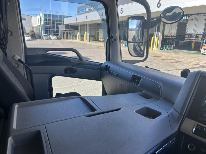 ふそうスーパーグレート 冷蔵冷凍車 格納 車検付き|中古トラックの販売・買取・査定のアイナビ