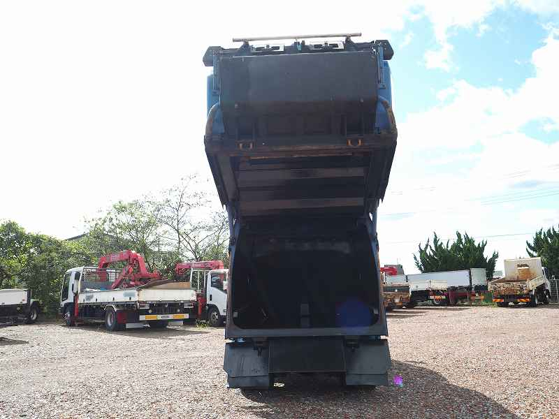 日野デュトロモリタプレス式パッカー車4.1立米汚水タンク|中古トラックの販売・買取・査定のアイナビ