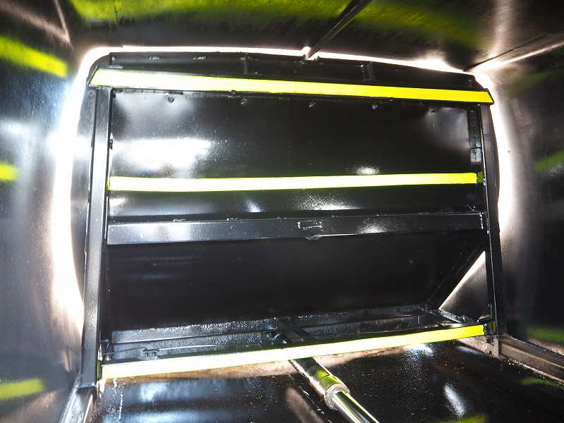 日野デュトロモリタプレス式パッカー車4.1立米汚水タンク|中古トラックの販売・買取・査定のアイナビ