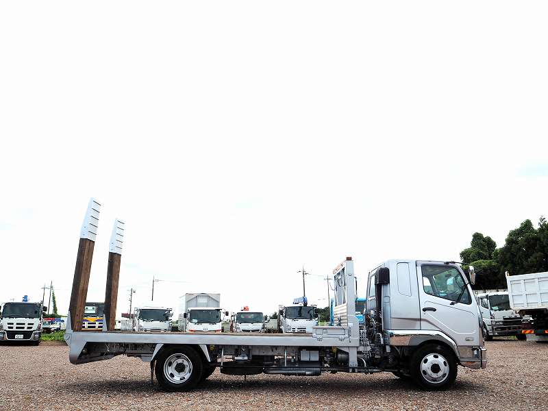 ファイター増トン4WDセルフローダー自動あゆみウインチ|中古トラックの販売・買取・査定のアイナビ