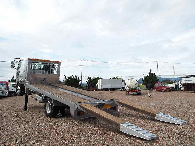 ファイター増トン4WDセルフローダー自動あゆみウインチ|中古トラックの販売・買取・査定のアイナビ