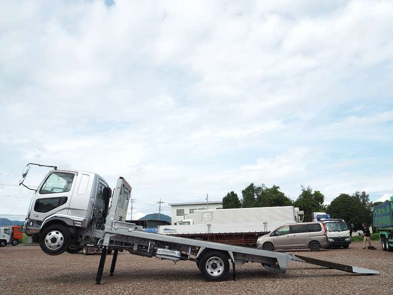 ファイター増トン4WDセルフローダー自動あゆみウインチ|中古トラックの販売・買取・査定のアイナビ