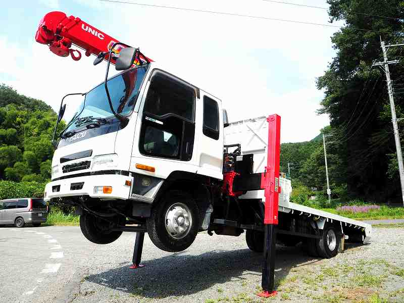 いすゞフォワード3段セルフクレーンウインチベッド付|中古トラックの販売・買取・査定のアイナビ