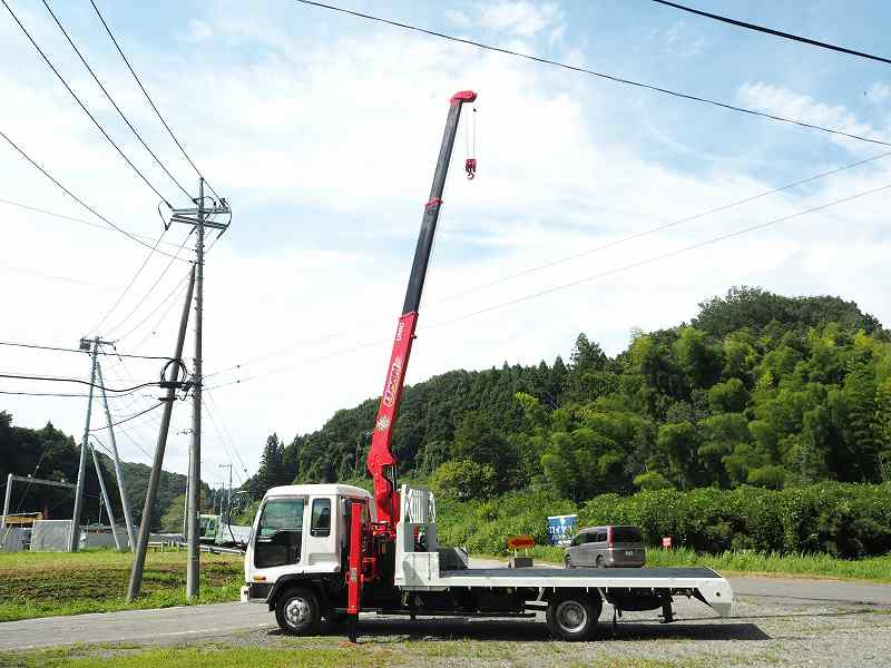 いすゞフォワード3段セルフクレーンウインチベッド付|中古トラックの販売・買取・査定のアイナビ