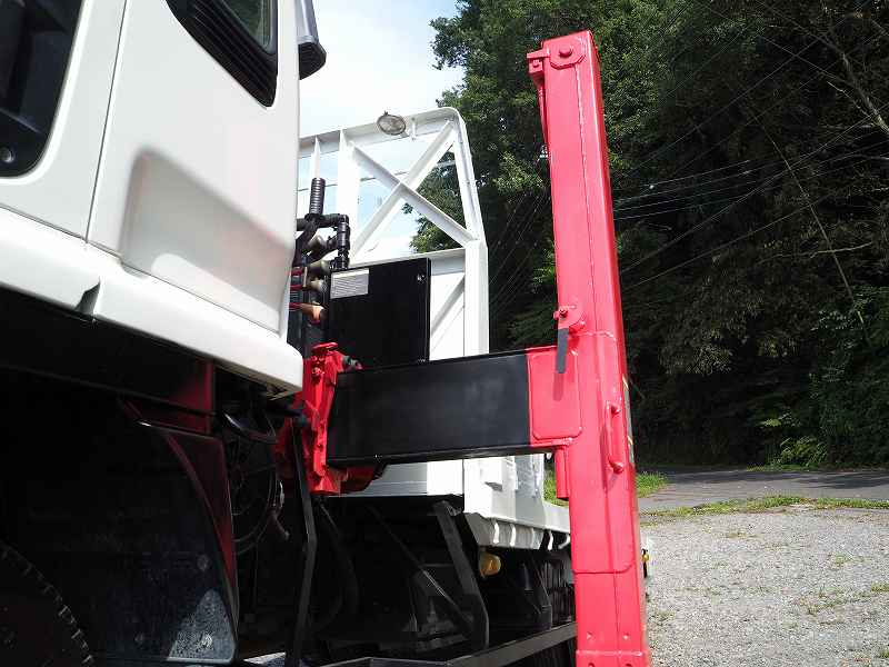 いすゞフォワード3段セルフクレーンウインチベッド付|中古トラックの販売・買取・査定のアイナビ