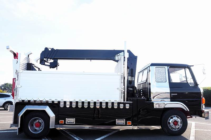 日野レンジャーデコトラ5段クレーン角足レッカー車ウインチ|中古トラックの販売・買取・査定のアイナビ