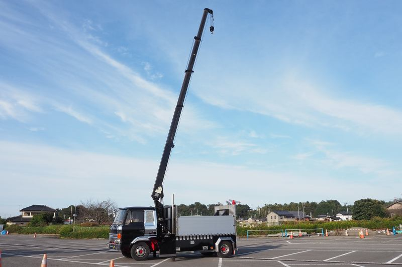 日野レンジャーデコトラ5段クレーン角足レッカー車ウインチ|中古トラックの販売・買取・査定のアイナビ