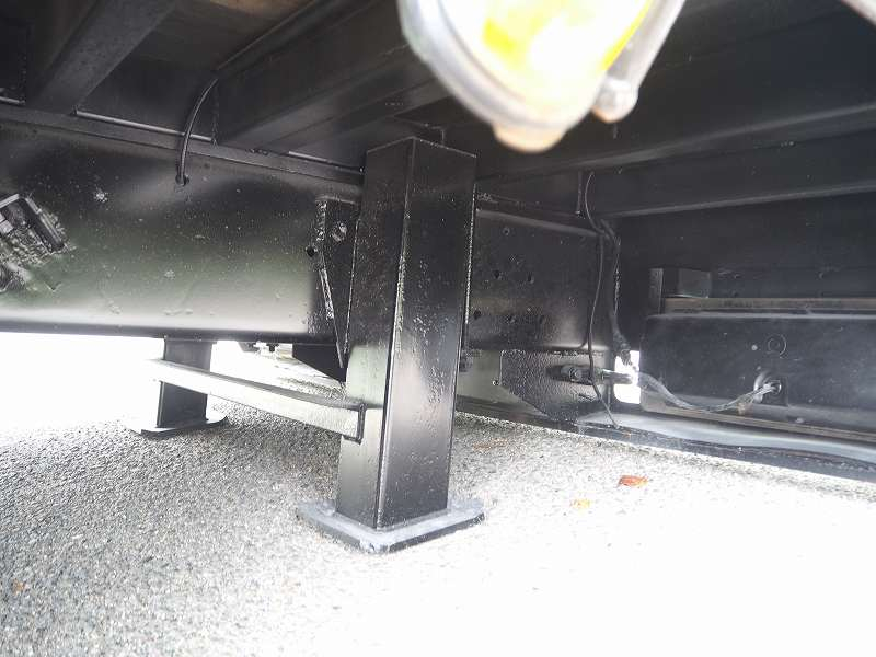 日産ディーゼルコンドル増々トン4段セルフクレーンラジコン|中古トラックの販売・買取・査定のアイナビ