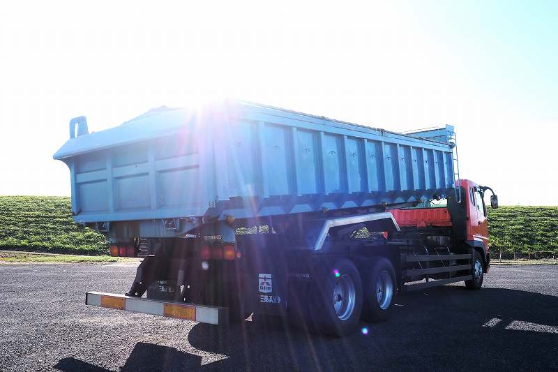 三菱ふそうスーパーグレート25t深ダンプステンレス張り20立米|中古トラックの販売・買取・査定のアイナビ