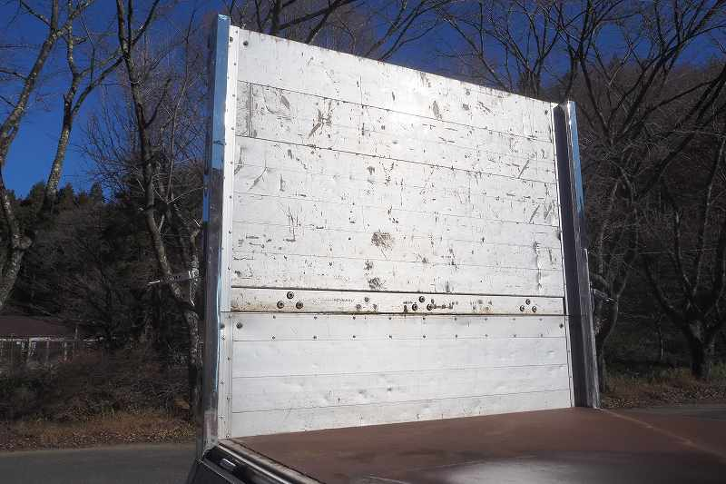 三菱ふそうキャンター標準ショート造りアルミブロック平ボディ|中古トラックの販売・買取・査定のアイナビ